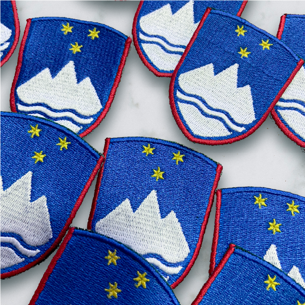 Vezenje našitkov, slovenski grb