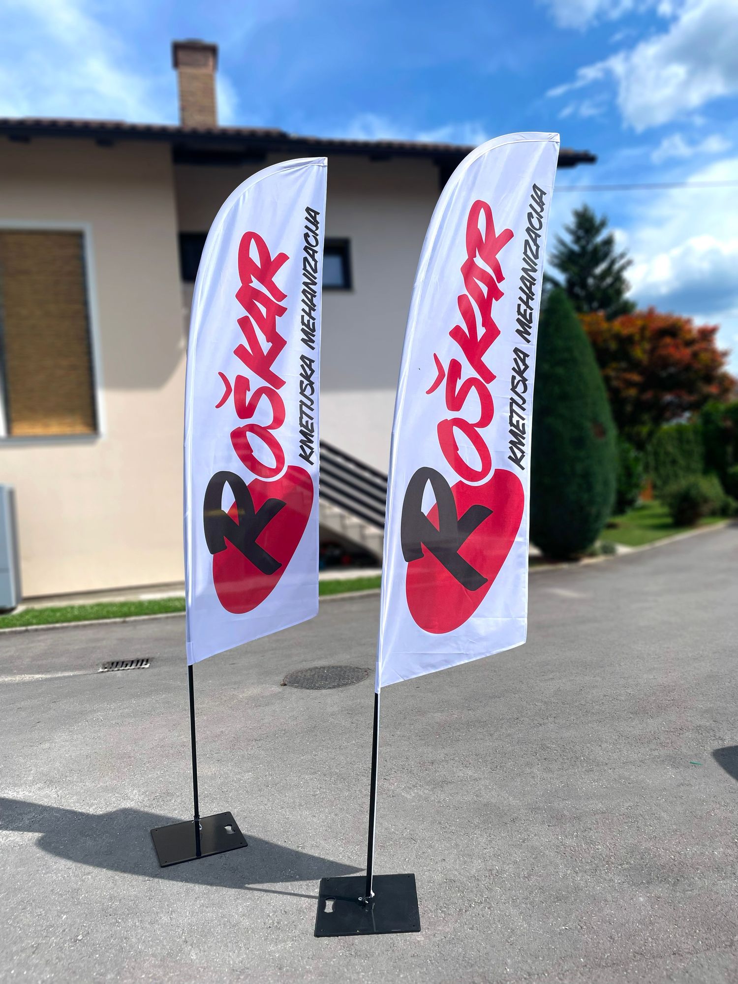 beachflag reklamna zastava v obliki jadra reference