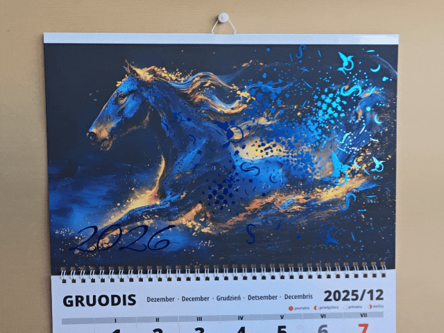 2026 m. sieninis kalendorius "Arklio metai" folijuotu viršeliu 7