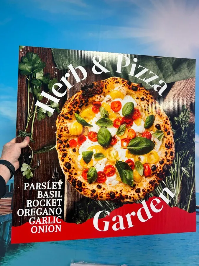 Corriboard sign for a pizza takeaway - Print Ready