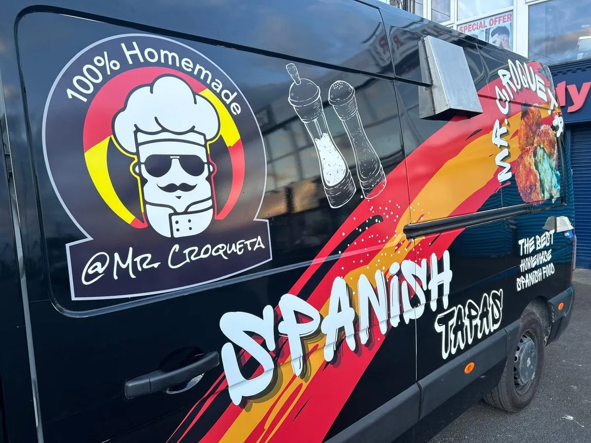 Mr Croqueta van wrap